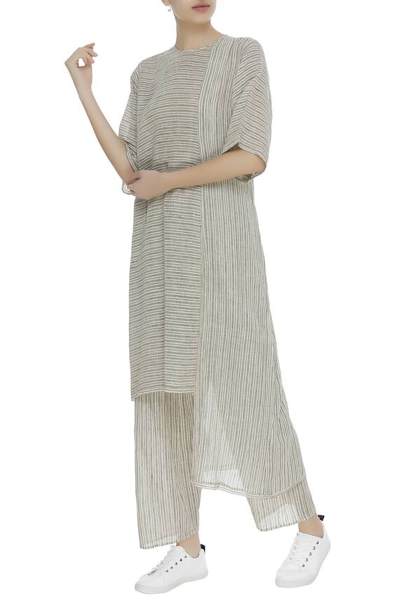 Urvashi Kaur Cotton striped boxy tunic 