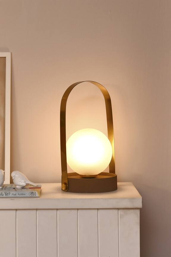 Mason Home Nordic Concave Lamp