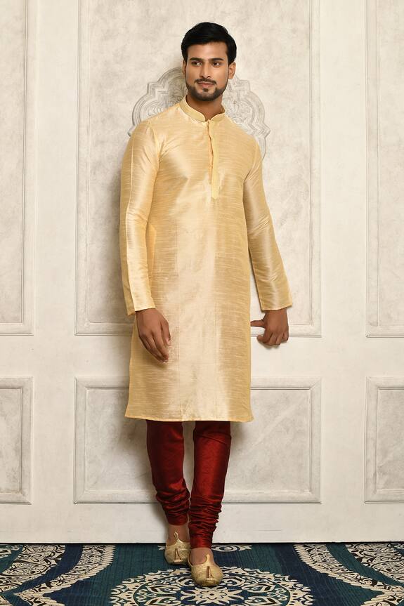 Aryavir Malhotra Embroidered Mandarin Collar Kurta