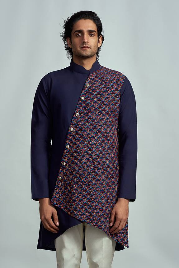 Arjun Kilachand Embroidered Bundi & Kurta Set