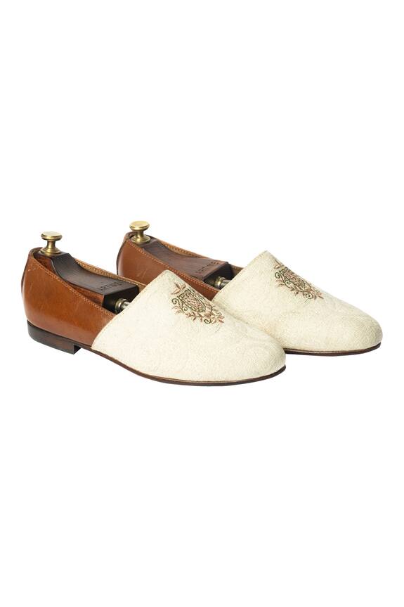 Artimen Handcrafted Embroidered Espadrilles