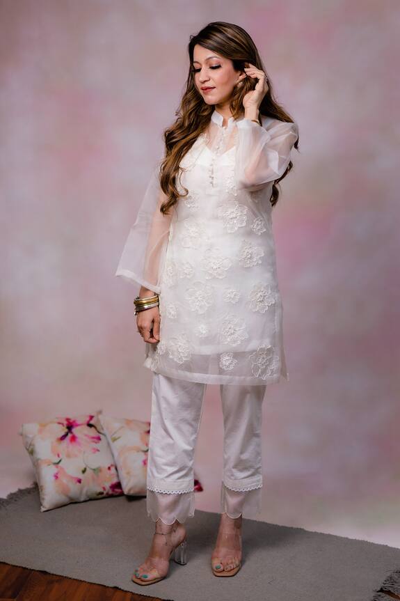 Anushka Repswal - Sewing Love 3D Flowers Kurta & Pant Set