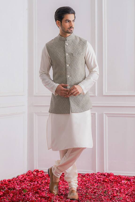 Ankit V Kapoor Lucknowi Work Bundi & Kurta Set