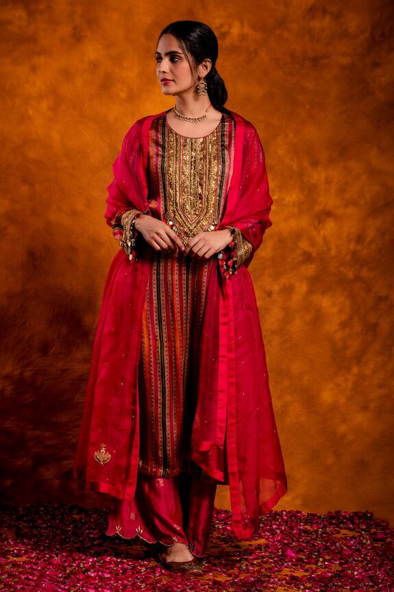 Chandbari Stripe Print Kurta Palazzo Set