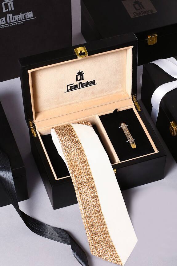 Cosa Nostraa The Celebration Style Box