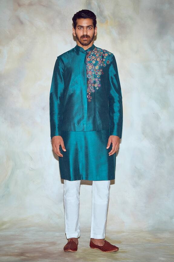 DiyaRajvvir Embroidered Bundi with Kurta