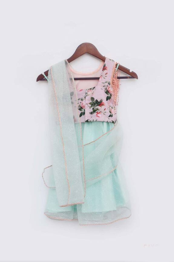 FAYON KIDS Pre-Draped Embellished Saree with Blouse