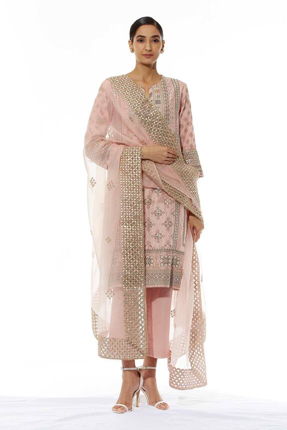 Kavita Bhartia Chanderi Embroidered Kurta Set