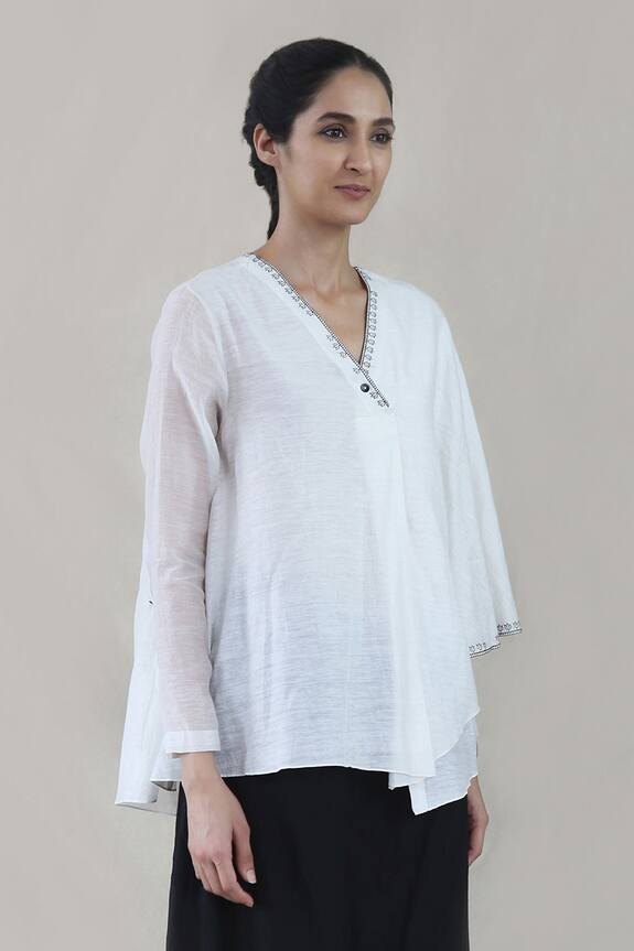 Integument Handloom Cotton Top