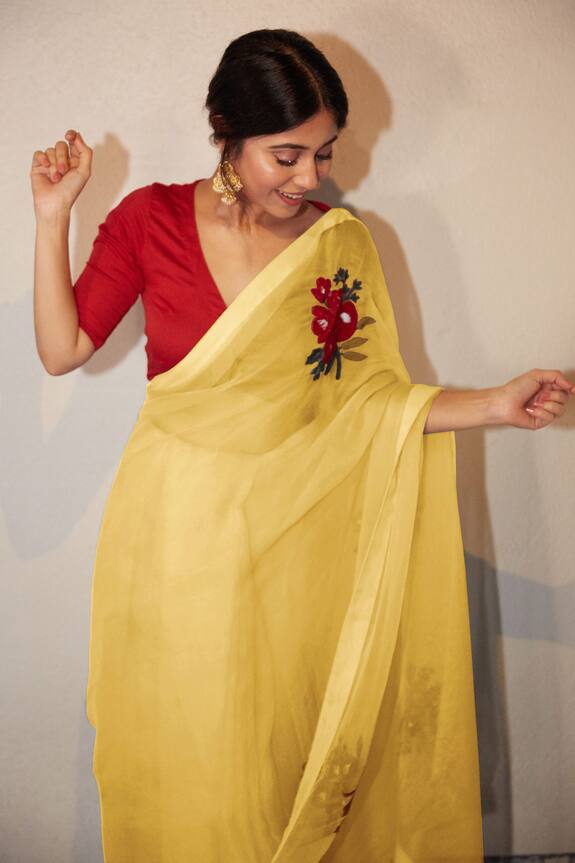 Peeli Dori Handloom Organic Dyed Silk Organza Saree