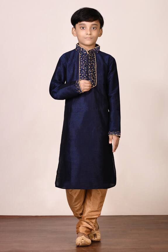 Arihant Rai Sinha Embroidered Kurta Set