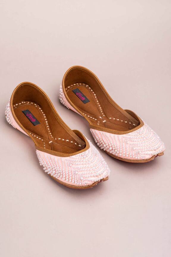 Kasually Klassy Pearl Embroidered Juttis
