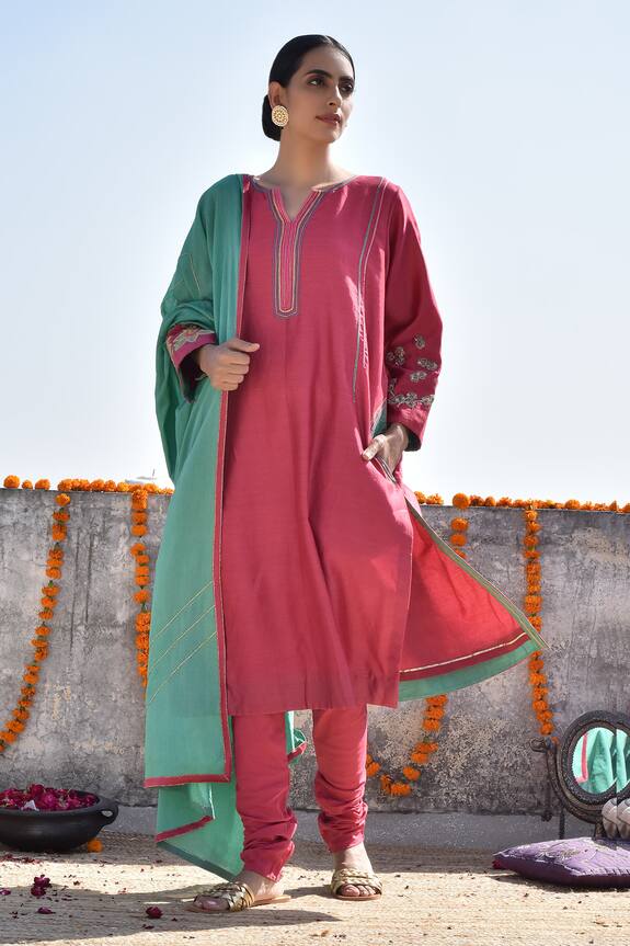 Kanika Sharma Chanderi Kurta Set