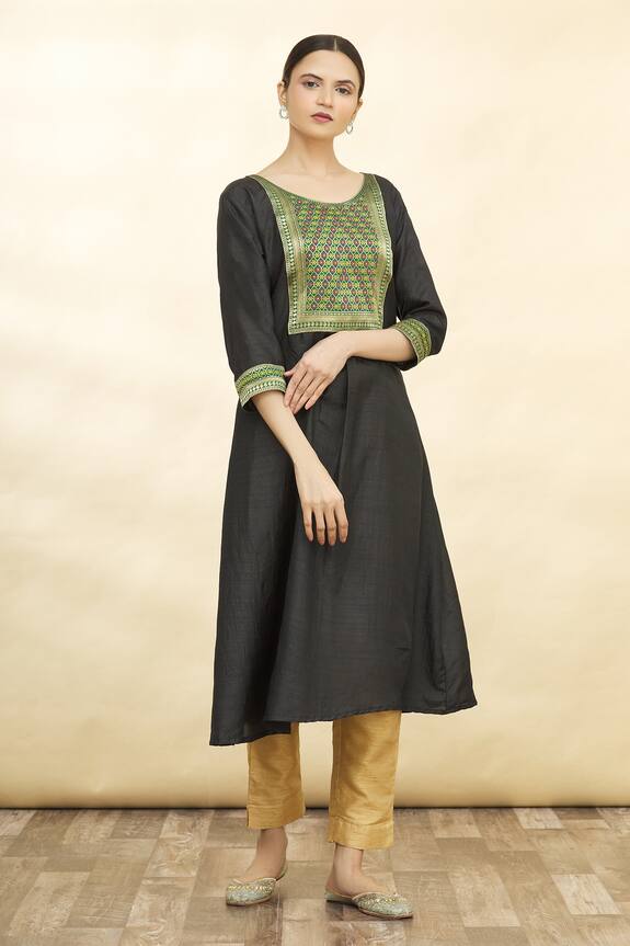 Aryavir Malhotra Dola Silk Flared Kurta