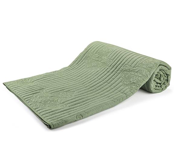 Perenne Design Embroidered Quilt (Single Pc)