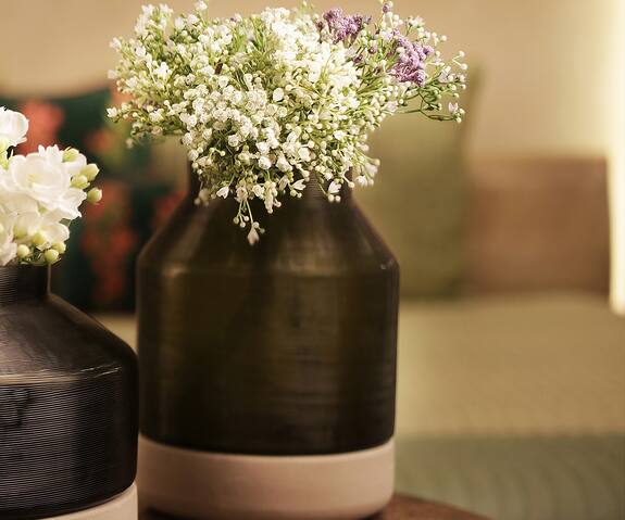 Perenne Design Olivia Glass Vase