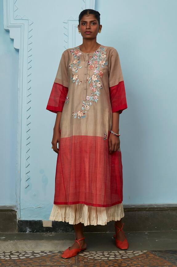 Prama by Pratima Pandey Silk Maheshwari Embroidered Tunic