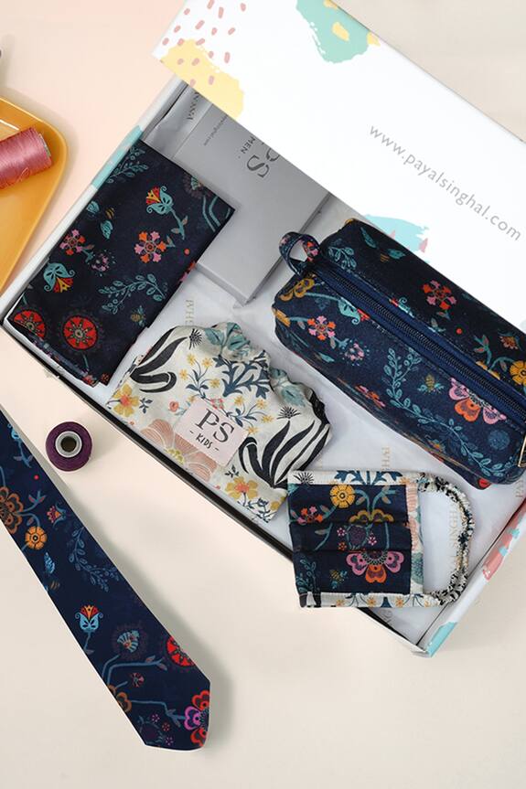 PS Kids by Payal Singhal Printed Vanity Kit Gift Hamper (Set of 5)