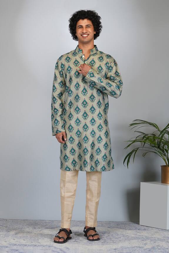Eleven Brothers Leaf Print Kurta Set