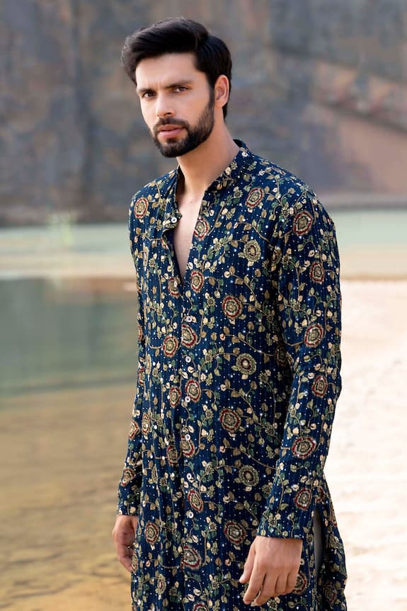 Soniya G Floral Mirror Work Kurta Set