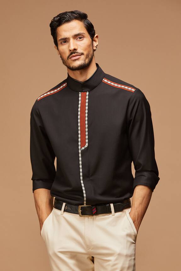 S&N by Shantnu Nikhil Embroidered Slim Fit Shirt