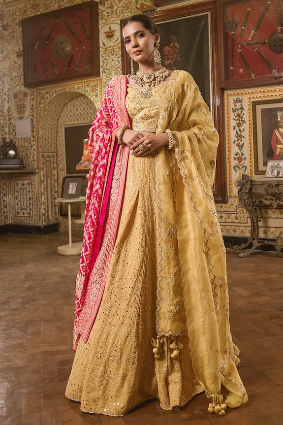 Surbhi shah Lucknowi Embroidered Lehenga Set