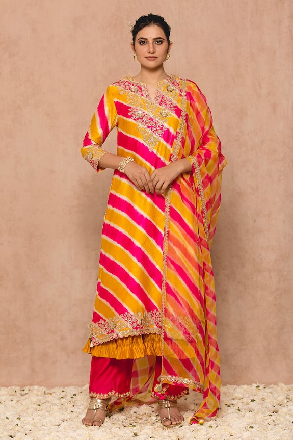 Surbhi shah Leheriya Kurta Set
