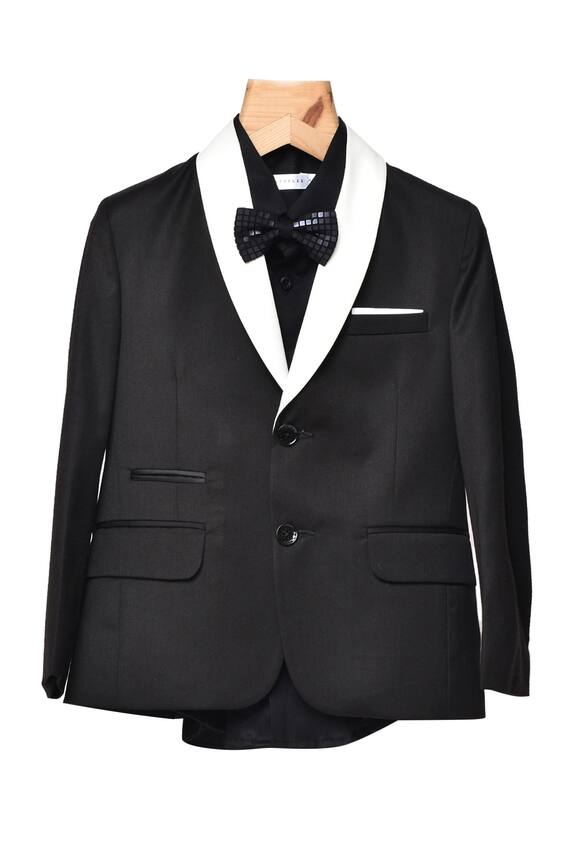 Partykles Tuxedo Set With Bow Tie