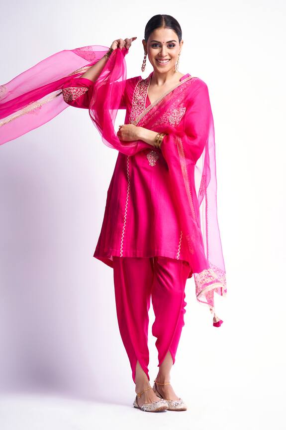 Devnaagri Dori Embroidered Kurta Dhoti Pant Set