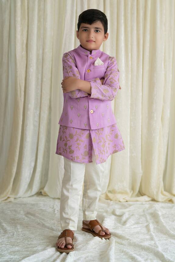 Tiber Taber Embroidered Bundi & Kurta Set