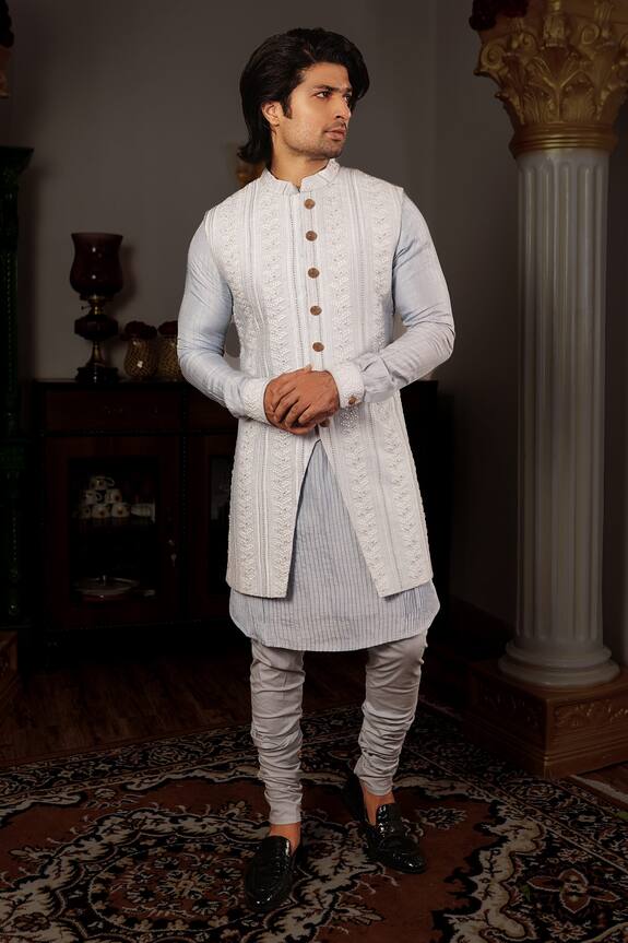 YAJY by Aditya Jain Sharatha Chikankari Bundi Kurta Set