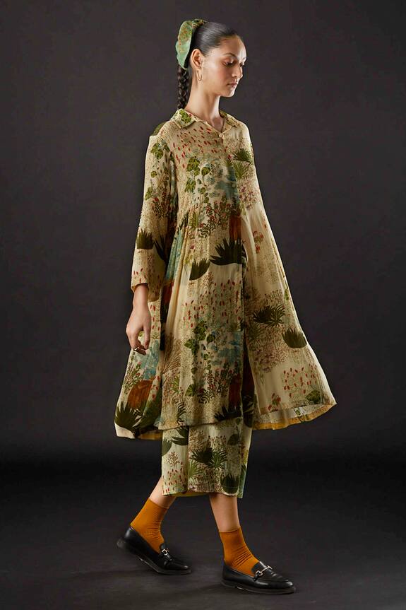 Yavi Fawn Tropical Print Dress