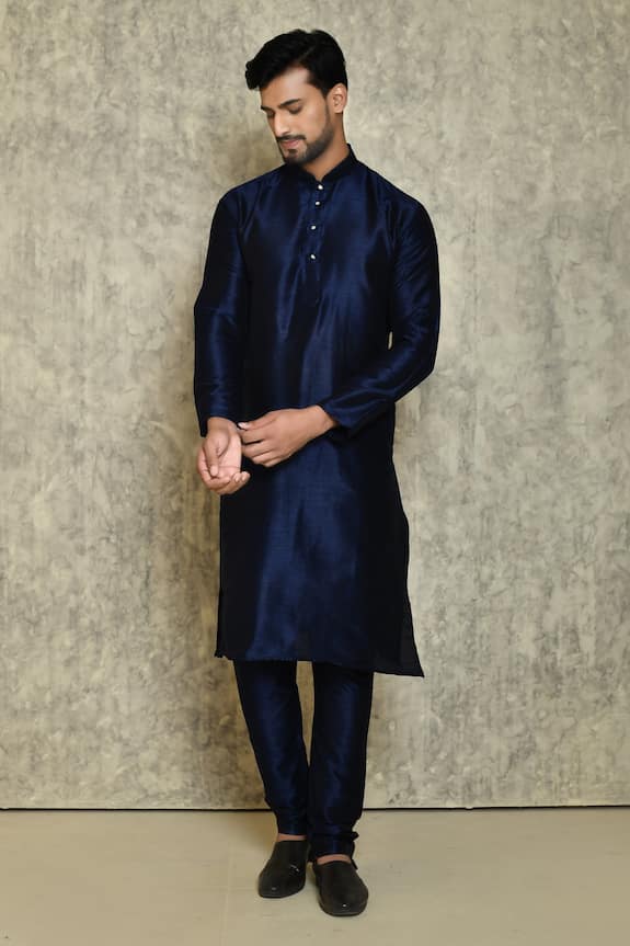 Buy Naintara Bajaj Blue Cotton Silk Mandarin Collar Plain Kurta Set 