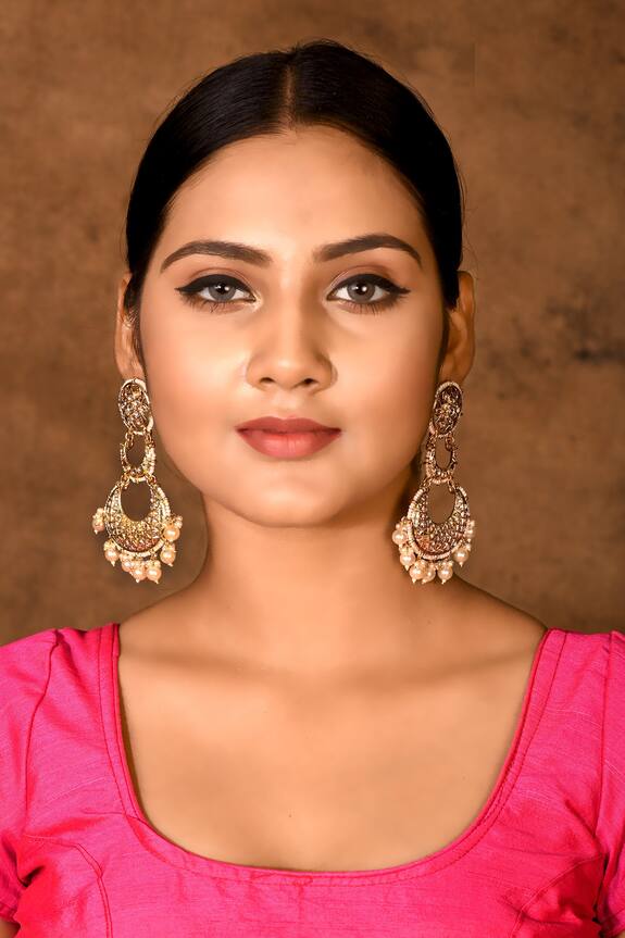 Samyukta Singhania Floral Top Tiered Chandbali Earrings 3
