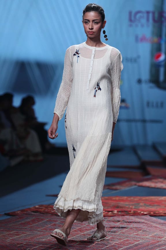 Buy Prama by Pratima Pandey Off White Silk Chanderi Dress Online | Aza ...