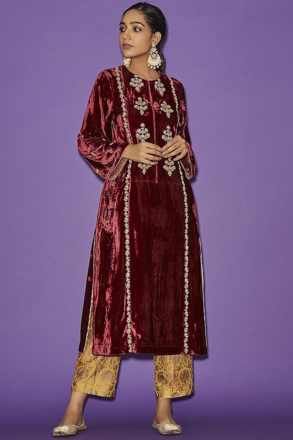 Sue Mue Maroon Velvet Embroidered Kurta Set 0