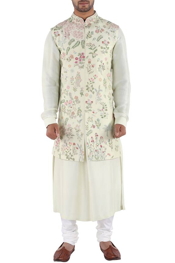 Sankalan - Men White Dupion Silk Embroidered Bundi 0