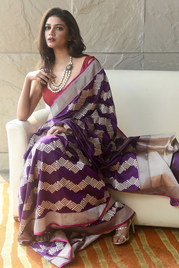 Pinki Sinha Purple Handwoven Banarasi Silk Saree 1
