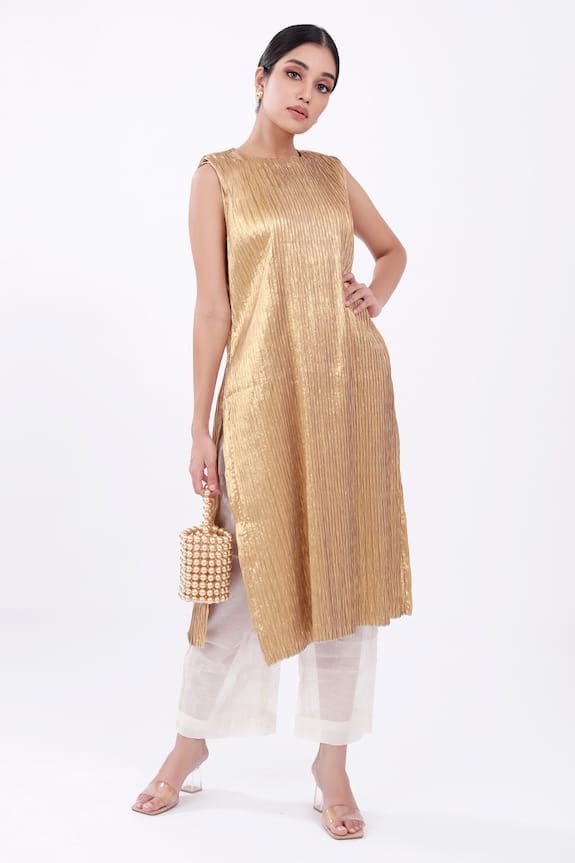 Komal Shah Gold Tissue Kurta And Pant Set 0