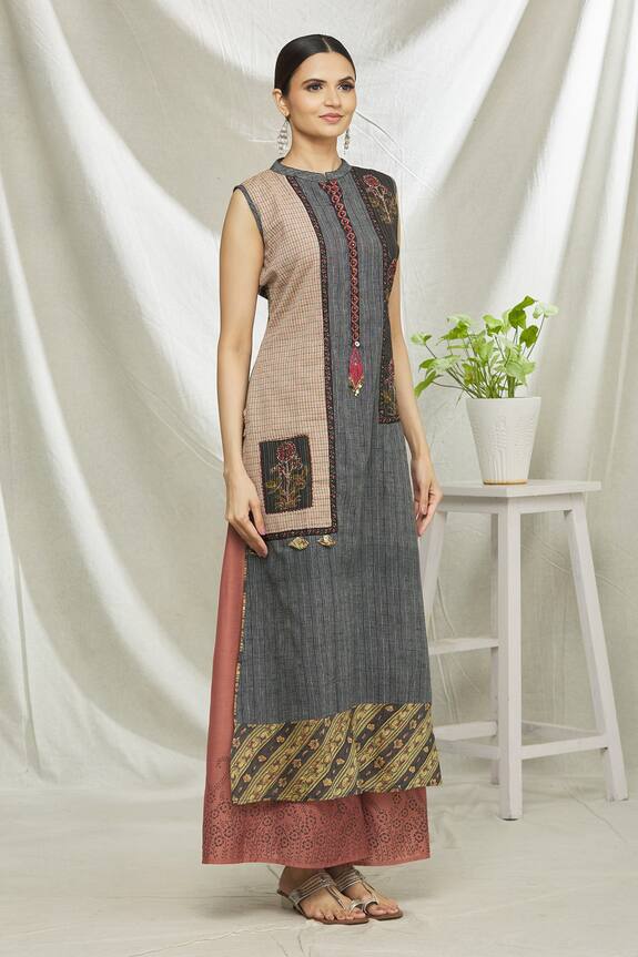Samyukta Singhania Grey Art Silk Printed Side Slit Tunic 3