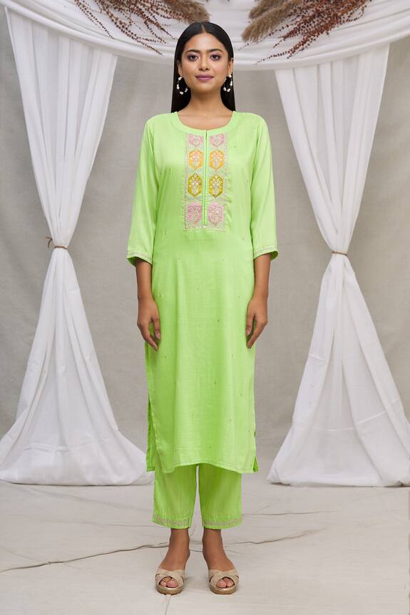 Aryavir Malhotra Green Raw Silk Kurta Set With Printed Dupatta 4