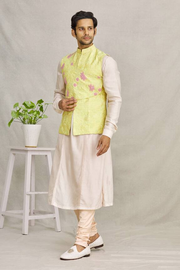 YAJY by Aditya Jain White Silk Embroidered Bundi And Kurta Set 3