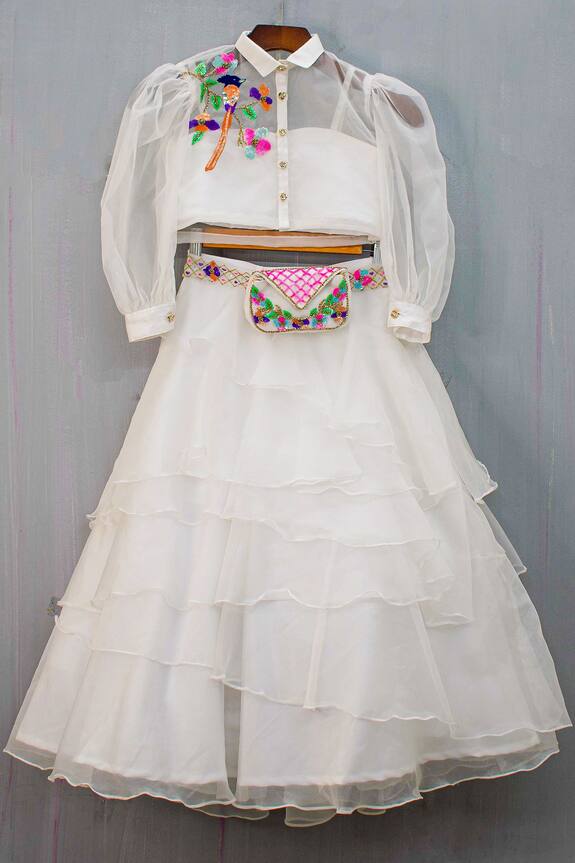 Nadaan Parindey White Embroidered Lehenga Set For Girls 1