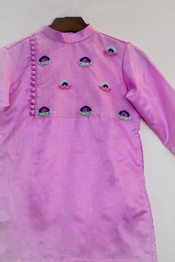 Nadaan Parindey Purple Floral Embroidered Kurta And Pant Set For Girls 3