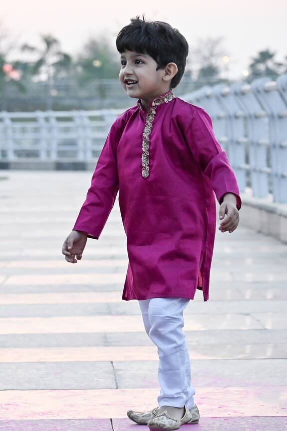 Nadaan Parindey Pink Cotton Silk Kurta And Pyjama Set For Boys 2
