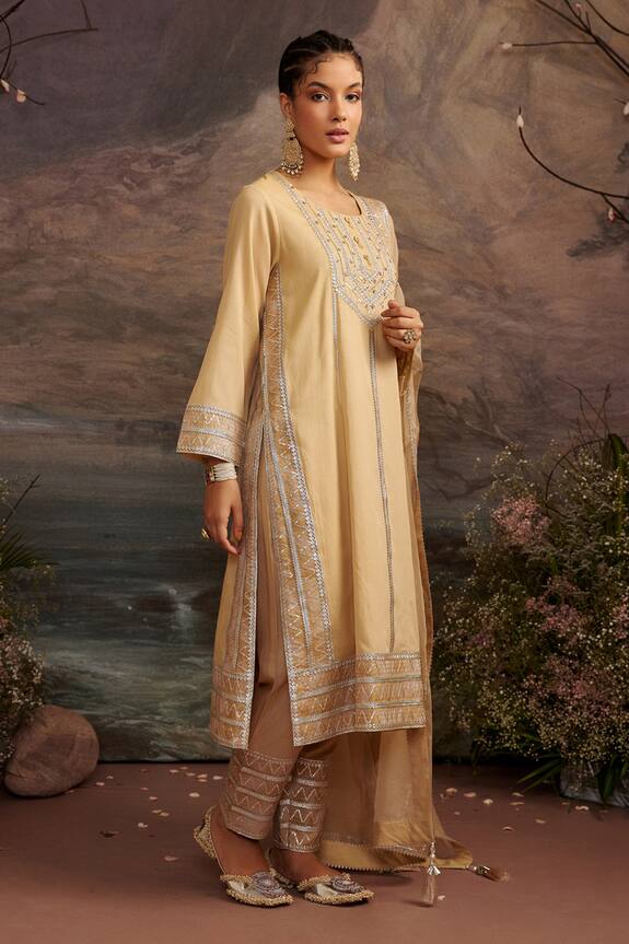 Ajiesh Oberoi Gold Cotton Silk Dhaani Gota Patti Embroidered Kurta Pant Set 3
