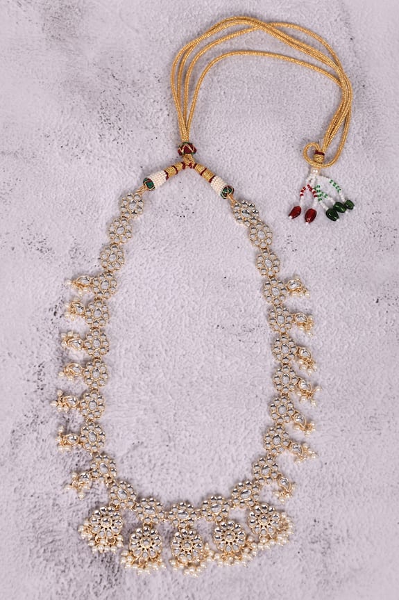 Samyukta Singhania Floral Kundan Necklace Jewellery Set 5