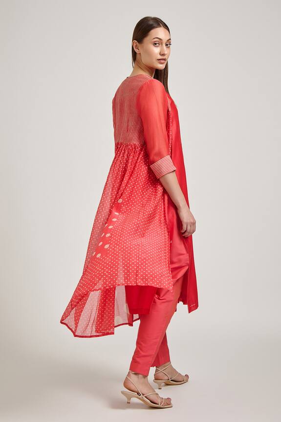 Vamil by Tina & Sonali Pink Silk Chanderi Kurta And Pant Set With Printed Shrug 2