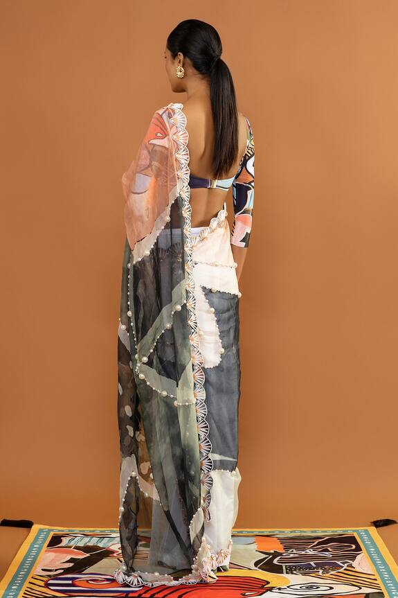 Shivan & Narresh White Silk Organza Pre-pleated Skeinwork Embellished Saree 2