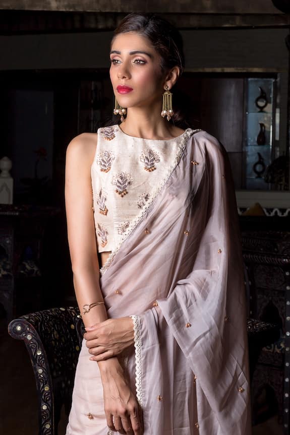 AARYAA By Kashveen Kohli White Pure Raw Silk Floral Print Border Saree With Blouse 4